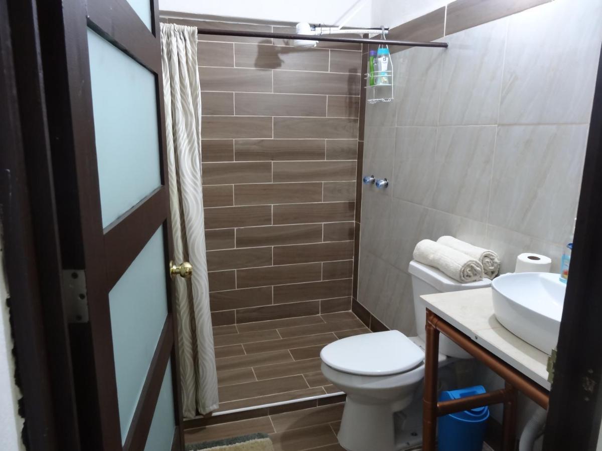 Habitaciones-Comodas-Aire-Wifi-Tv-Cerca De Playa-!!Excelente Precio II Manzanillo Exterior foto