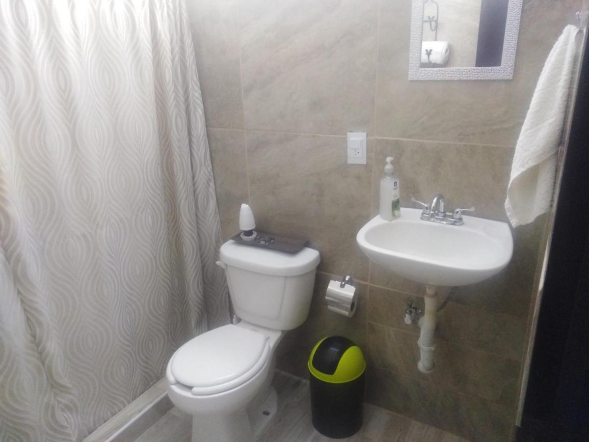 Habitaciones-Comodas-Aire-Wifi-Tv-Cerca De Playa-!!Excelente Precio II Manzanillo Exterior foto